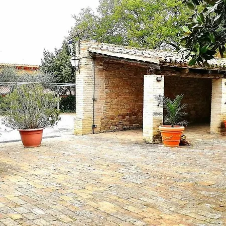 In Vecchio Granaio * Treia