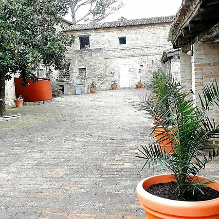 In Luzi Фермерский дом