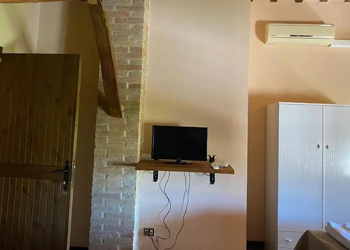 In Luzi Feriegård Treia