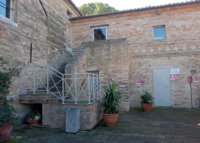 In Luzi Feriegård Treia